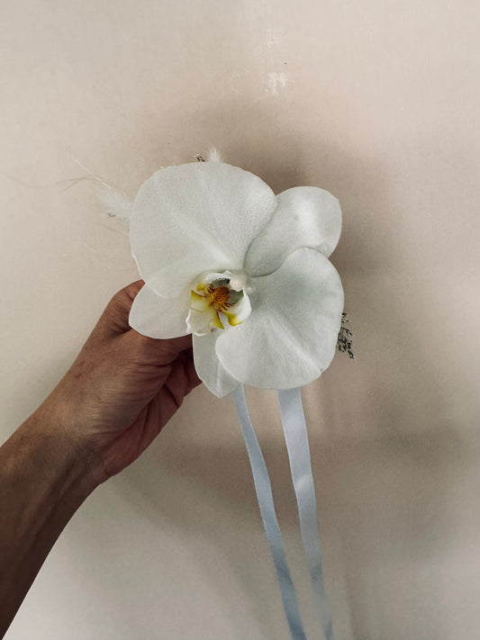 Wrist corsages & Boutonnières